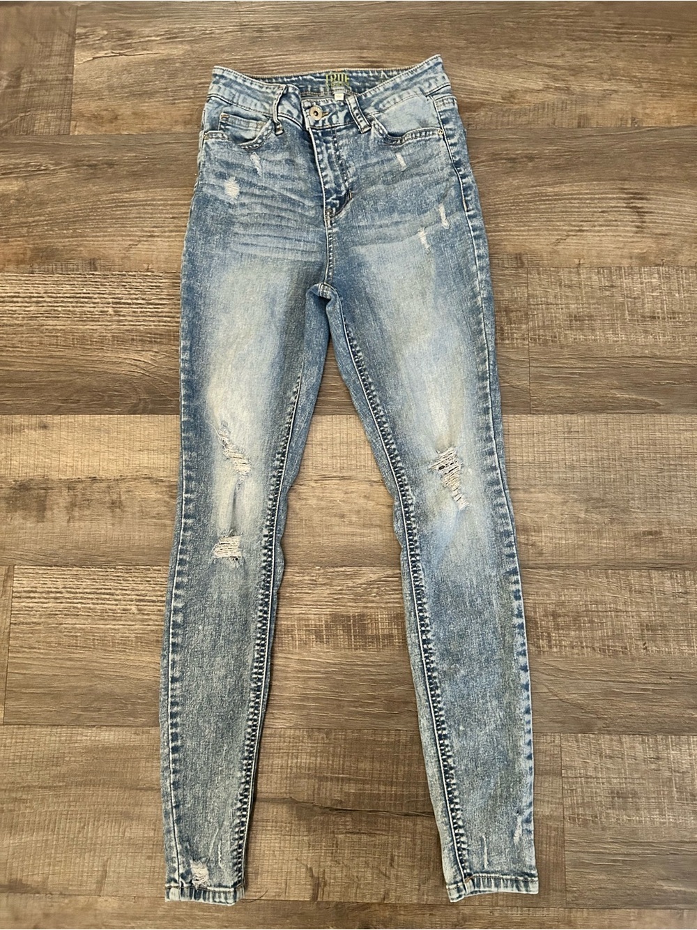 True Craft Women's Skinny Jeans in Light Blue Distress, form fitting style